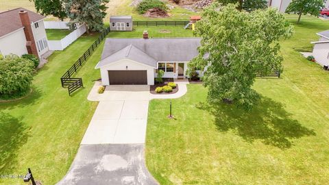 Tiny photo for 153 Thomas Drive, Fremont, OH 43420 (MLS # 10009376)