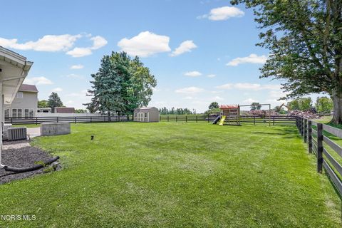 Tiny photo for 153 Thomas Drive, Fremont, OH 43420 (MLS # 10009376)