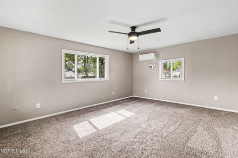 Tiny photo for 5428 Fenwick Drive, Toledo, OH 43623 (MLS # 10008280)
