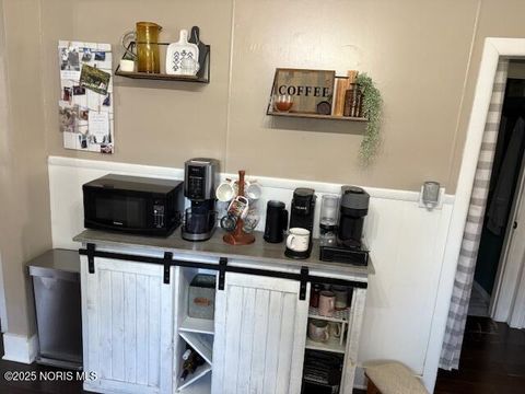 Tiny photo for 1251 S Railroad Street, Millbury, OH 43447 (MLS # 10001763)