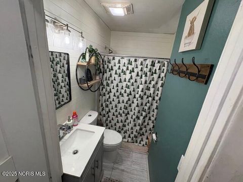 Tiny photo for 1251 S Railroad Street, Millbury, OH 43447 (MLS # 10001763)