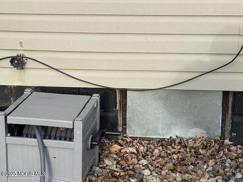 Tiny photo for 1251 S Railroad Street, Millbury, OH 43447 (MLS # 10001763)