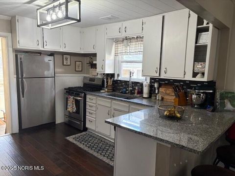 Tiny photo for 1251 S Railroad Street, Millbury, OH 43447 (MLS # 10001763)