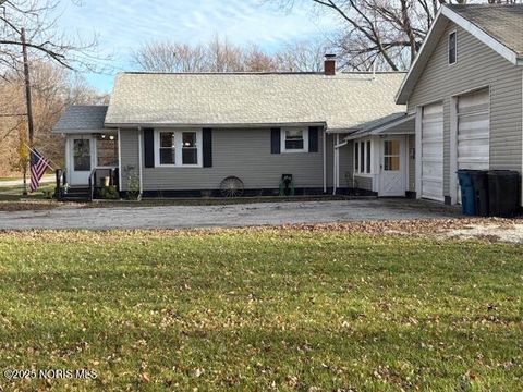 Tiny photo for 1251 S Railroad Street, Millbury, OH 43447 (MLS # 10001763)
