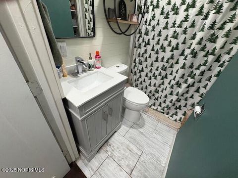 Tiny photo for 1251 S Railroad Street, Millbury, OH 43447 (MLS # 10001763)