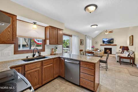 Tiny photo for 7370 Woodshire Lane, Holland, OH 43528 (MLS # 10011740)