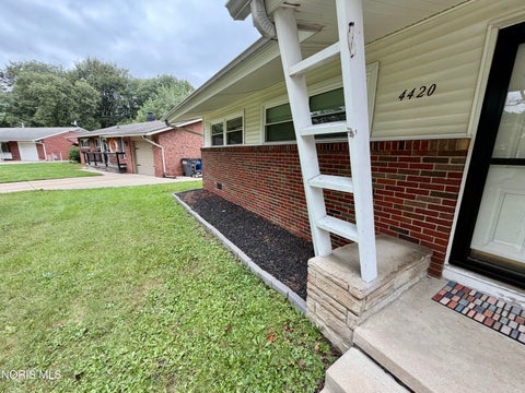 Tiny photo for 4420 Drummond Road, Toledo, OH 43613 (MLS # 10013762)