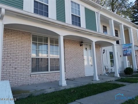 Tiny photo for 4420 Rose Garden Drive # 7, Toledo, OH 43623 (MLS # 10004686)