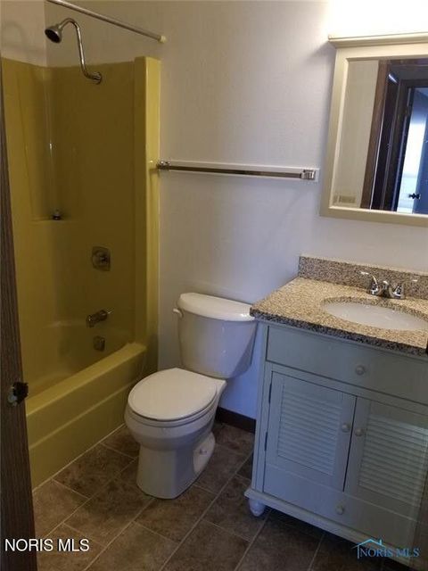 Tiny photo for 4420 Rose Garden Drive # 7, Toledo, OH 43623 (MLS # 10004686)