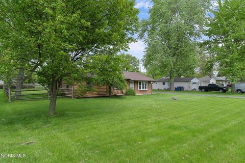 Tiny photo for 113 Heilman Avenue, Perrysburg, OH 43551 (MLS # 10007446)