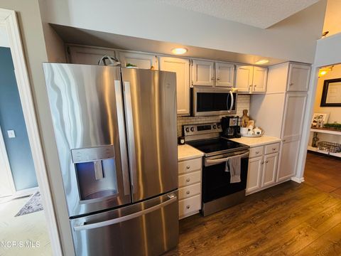 Tiny photo for 1911 Willow Bay Drive, Defiance, OH 43512 (MLS # 10005485)