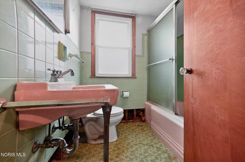 Tiny photo for 223 Summit Street, Fostoria, OH 44830 (MLS # 10008573)