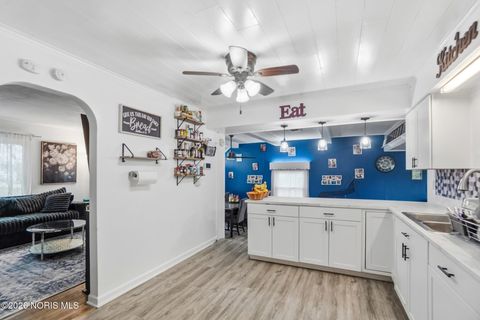 Tiny photo for 146 Clifton Avenue, Findlay, OH 45840 (MLS # 10002975)