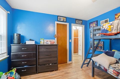 Tiny photo for 146 Clifton Avenue, Findlay, OH 45840 (MLS # 10002975)