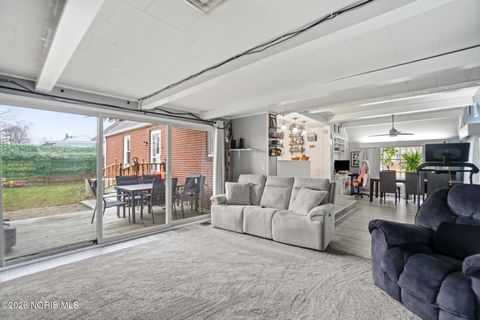 Tiny photo for 146 Clifton Avenue, Findlay, OH 45840 (MLS # 10002975)