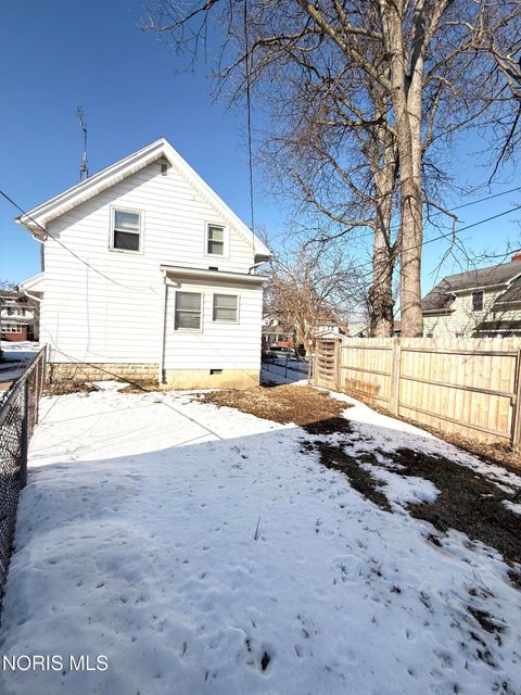 Tiny photo for 829 Ogden Avenue, Toledo, OH 43609 (MLS # 10004157)