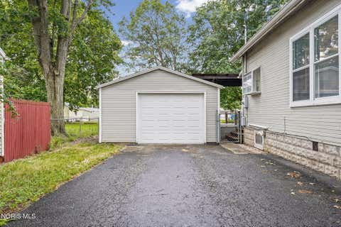 Tiny photo for 643 Center Street, Findlay, OH 45840 (MLS # 10009488)