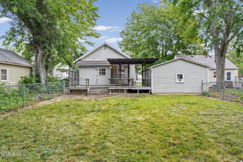 Tiny photo for 643 Center Street, Findlay, OH 45840 (MLS # 10009488)