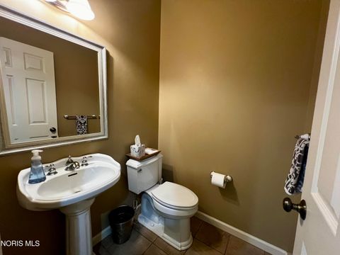 Tiny photo for 3120 Lexington Glen Boulevard, Monclova, OH 43542 (MLS # 10006438)