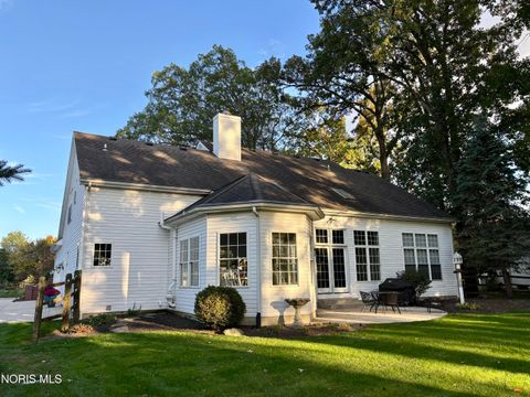 Tiny photo for 3120 Lexington Glen Boulevard, Monclova, OH 43542 (MLS # 10006438)