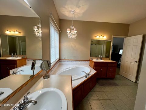 Tiny photo for 3120 Lexington Glen Boulevard, Monclova, OH 43542 (MLS # 10006438)