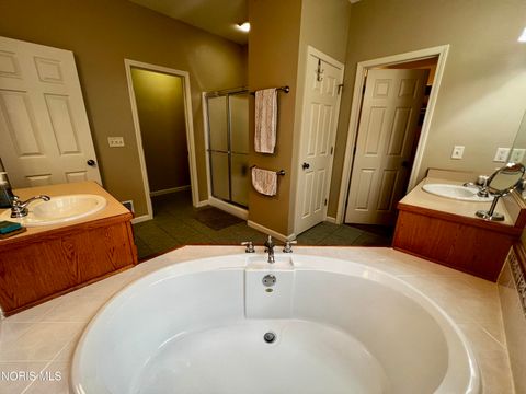 Tiny photo for 3120 Lexington Glen Boulevard, Monclova, OH 43542 (MLS # 10006438)