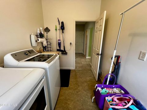 Tiny photo for 3120 Lexington Glen Boulevard, Monclova, OH 43542 (MLS # 10006438)