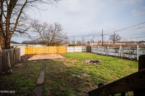 Tiny photo for 1110 Montrose Avenue, Toledo, OH 43607 (MLS # 10007838)
