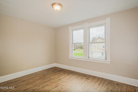 Tiny photo for 1110 Montrose Avenue, Toledo, OH 43607 (MLS # 10007838)