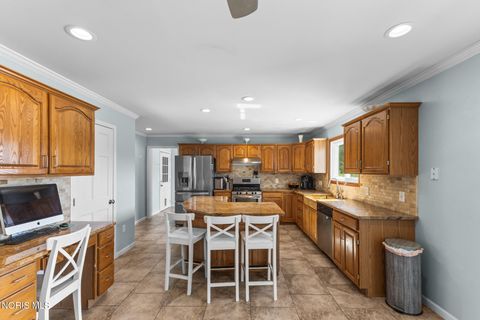 Tiny photo for 5923 Brown Lane, Sylvania, OH 43560 (MLS # 10009673)