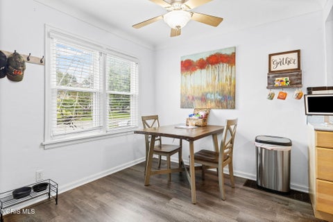 Tiny photo for 405 Eagle Point Road, Rossford, OH 43460 (MLS # 10013751)