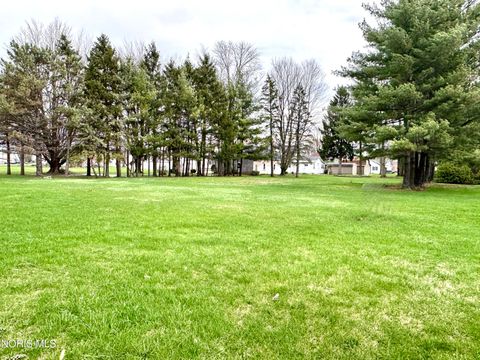 Tiny photo for 121 W Broad Street, Oak Harbor, OH 43449 (MLS # 10005960)