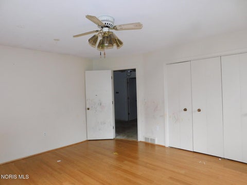 Tiny photo for 2401 Karendale Drive, Toledo, OH 43614 (MLS # 10013718)