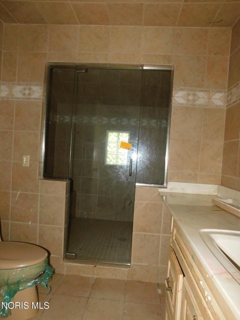 Tiny photo for 2401 Karendale Drive, Toledo, OH 43614 (MLS # 10013718)