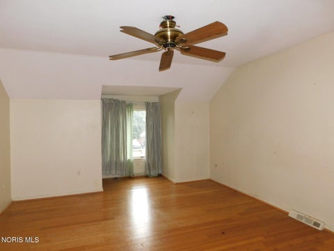 Tiny photo for 2401 Karendale Drive, Toledo, OH 43614 (MLS # 10013718)