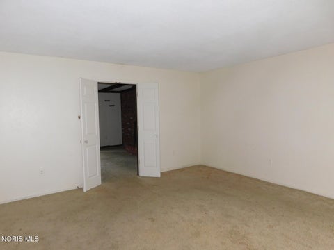 Tiny photo for 2401 Karendale Drive, Toledo, OH 43614 (MLS # 10013718)