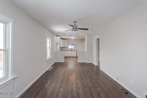 Tiny photo for 509 Dover Place, Toledo, OH 43605 (MLS # 10004093)