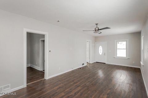 Tiny photo for 509 Dover Place, Toledo, OH 43605 (MLS # 10004093)