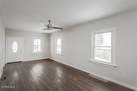 Tiny photo for 509 Dover Place, Toledo, OH 43605 (MLS # 10004093)