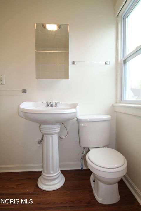 Tiny photo for 1146 Walbridge Avenue, Toledo, OH 43609 (MLS # 10007096)