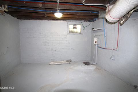 Tiny photo for 1146 Walbridge Avenue, Toledo, OH 43609 (MLS # 10007096)