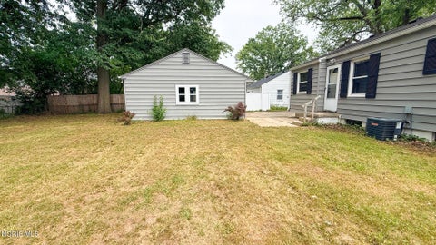Tiny photo for 3428 Coral Avenue, Toledo, OH 43623 (MLS # 10010777)