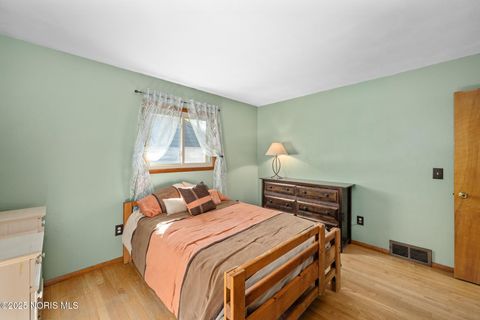 Tiny photo for 2515 Orchard Hills Boulevard, Toledo, OH 43615 (MLS # 10000614)