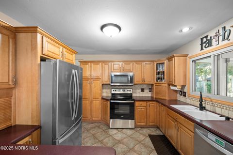 Tiny photo for 2515 Orchard Hills Boulevard, Toledo, OH 43615 (MLS # 10000614)