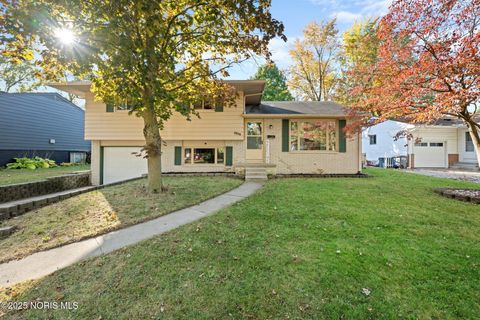 Photo of 2515 Orchard Hills Boulevard, Toledo, OH 43615 (MLS # 10000614)