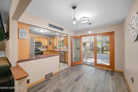 Tiny photo for 2515 Orchard Hills Boulevard, Toledo, OH 43615 (MLS # 10000614)