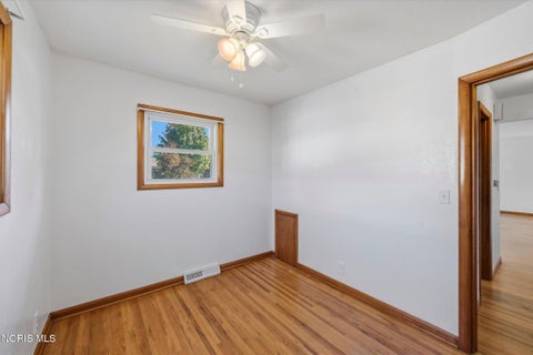 Tiny photo for 1141 Kirk Street, Maumee, OH 43537 (MLS # 10014299)