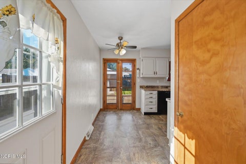 Tiny photo for 1141 Kirk Street, Maumee, OH 43537 (MLS # 10014299)