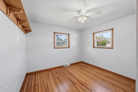 Tiny photo for 1141 Kirk Street, Maumee, OH 43537 (MLS # 10014299)