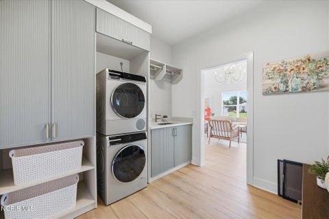 Tiny photo for 5922 Kacy Lane, Oregon, OH 43616 (MLS # 10013867)